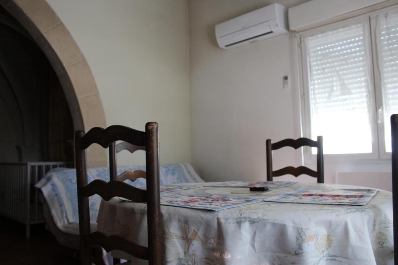 De Lucien Entre Arles, Nimes, Avignon. Apartment